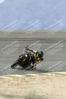 media/Mar-13-2022-SoCal Trackdays (Sun) [[112cf61d7e]]/Bowl Exit (1110am)/